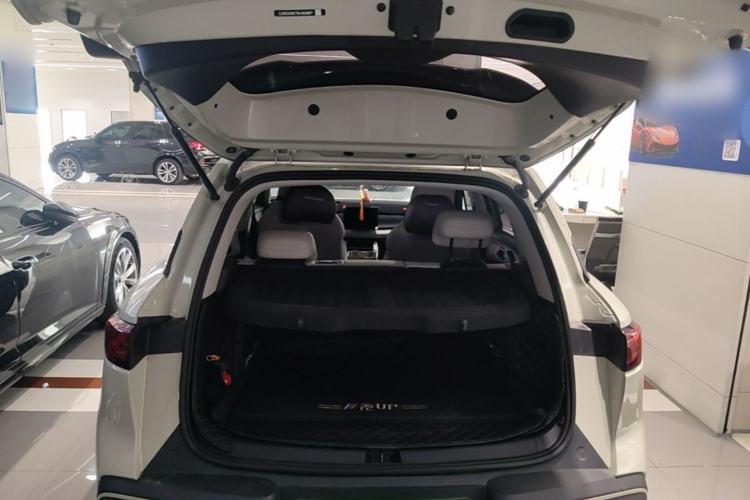 Used BYD Yuan UP 2024 401 km Active Version Trunk