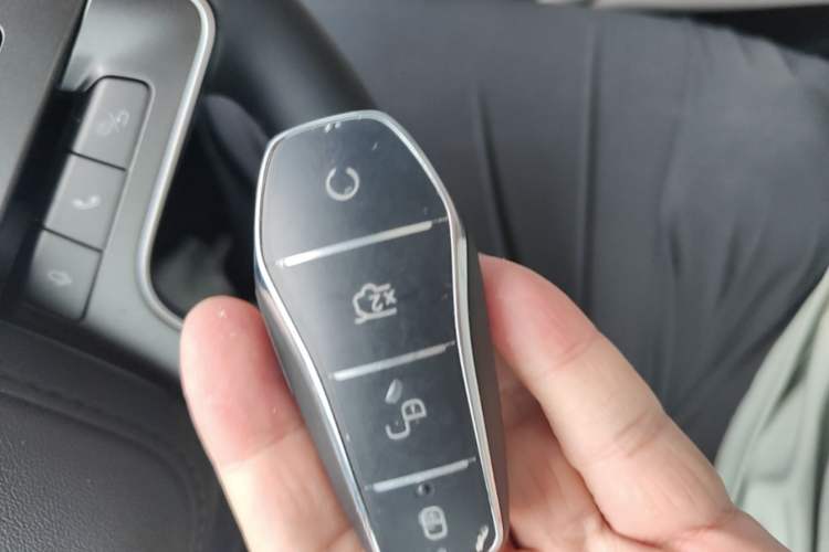 Used BYD Yuan UP 2024 401KM Beyond Edition Vehicle Key
