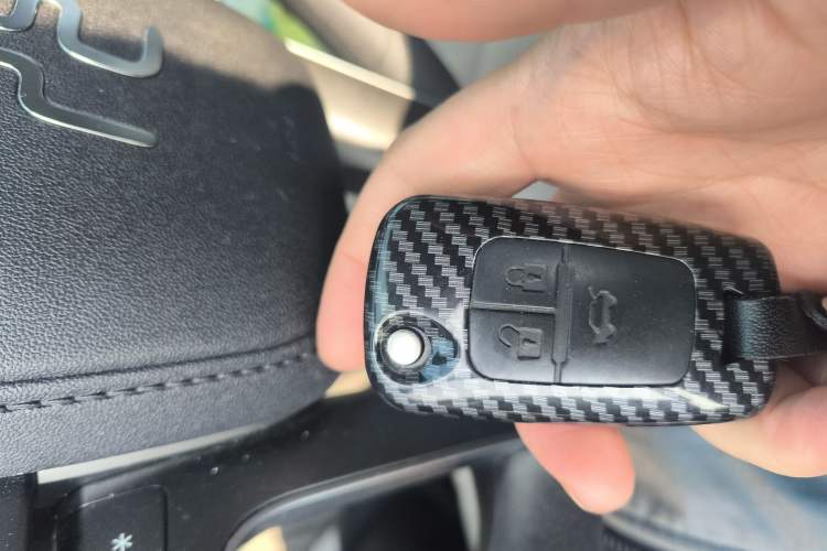 Used BYD Yuan UP 2024 401 km Active Version Vehicle Key
