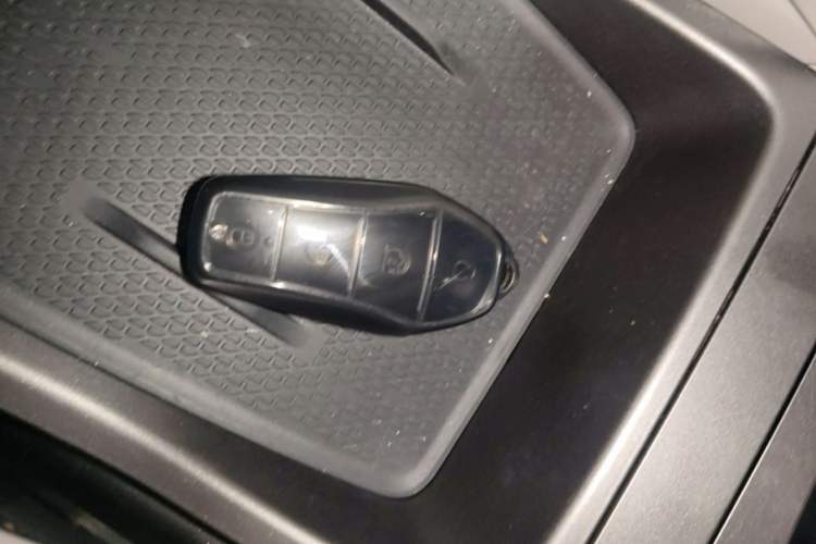 Used BYD Yuan UP 2024 401 km Active Version Vehicle Key