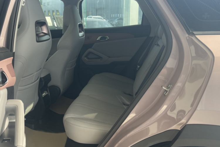 Used BYD Yuan UP 2024 401KM Beyond Edition Interior 3