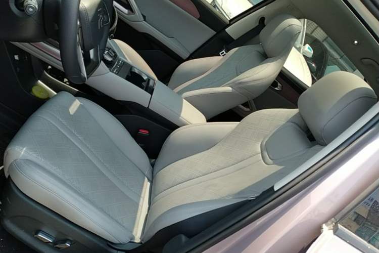 Used BYD Yuan UP 2024 401KM Beyond Edition Left Front Seat