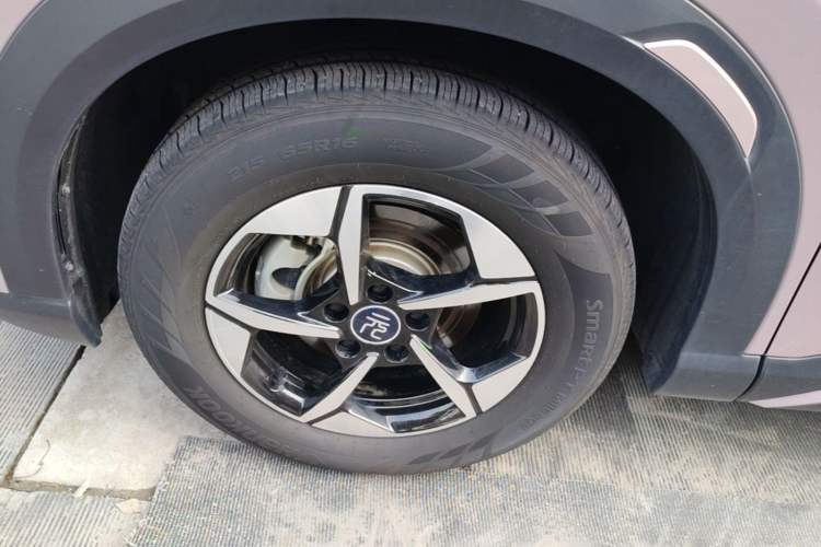 Used BYD Yuan UP 2024 401KM Beyond Edition Left Front Wheel Hub