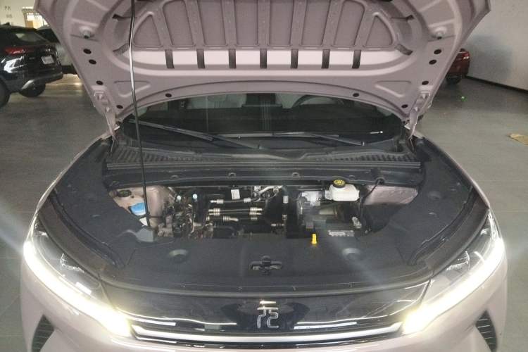 Used BYD Yuan UP 2024 401 km Active Version Engine Bay