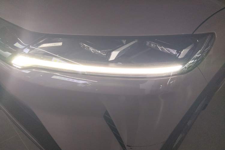 Used BYD Yuan UP 2024 401 km Active Version Left Front Headlight