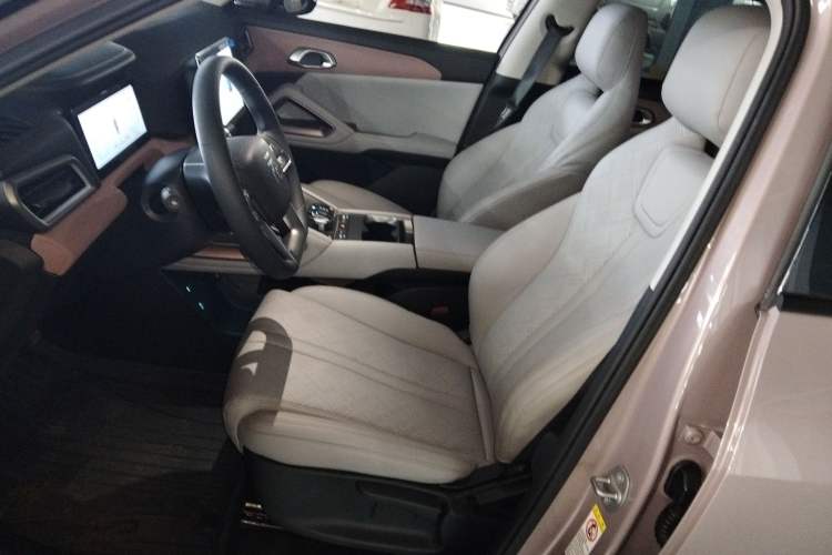 Used BYD Yuan UP 2024 401 km Active Version Left Front Seat