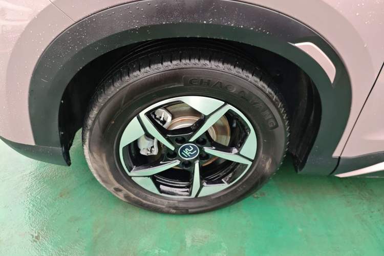 Used BYD Yuan UP 2024 401KM Beyond Edition Left Front Wheel Hub