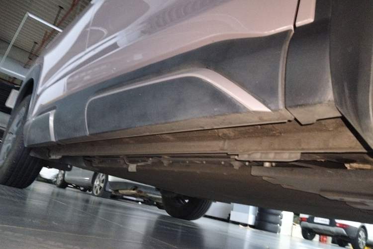 Used BYD Yuan UP 2024 401 km Active Version Right Side Sill