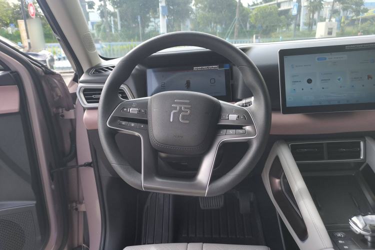 Used BYD Yuan UP 2024 401 km Active Version Steering Wheel