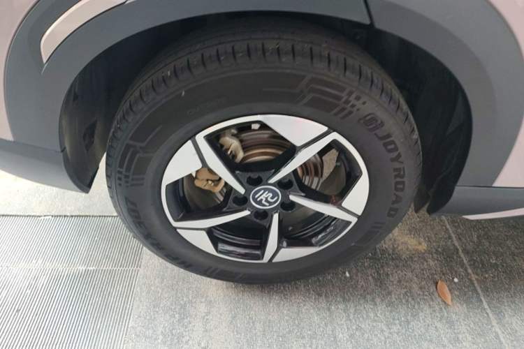 Used BYD Yuan UP 2024 401KM Beyond Edition Right Rear Wheel Hub