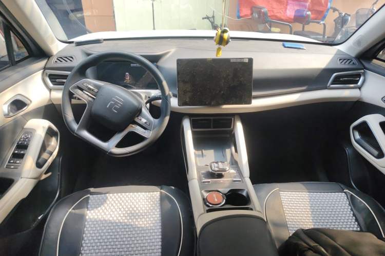 Used BYD Yuan UP 2024 401KM Leading Edition Center Console