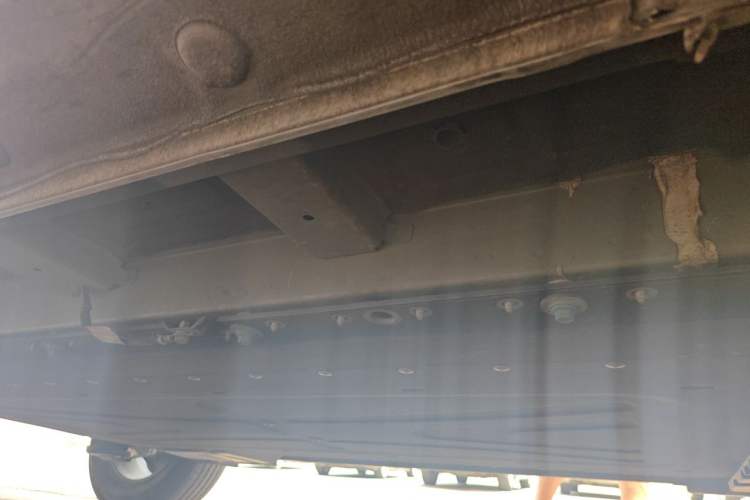 Used BYD Yuan UP 2024 301KM Leading Edition Chassis Front Right