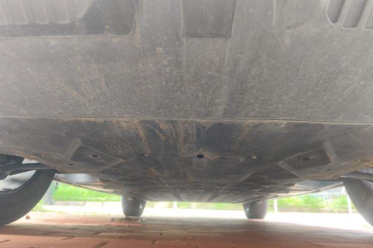 Used BYD Yuan UP 2024 401KM Leading Edition Chassis Front