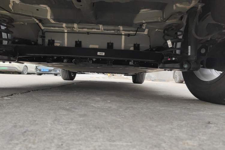 Used BYD Yuan UP 2024 401KM Leading Edition Chassis Rear