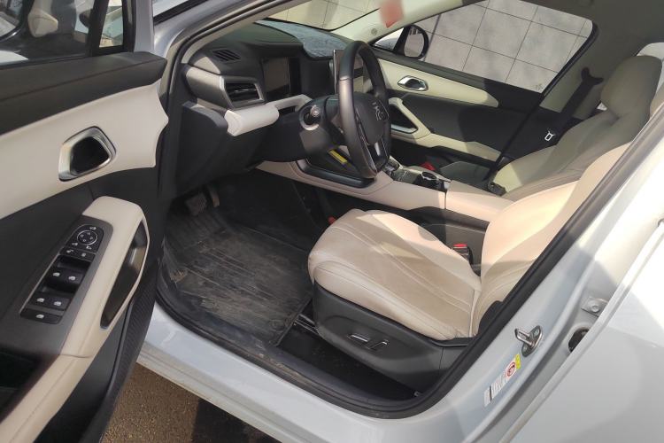Used BYD Yuan UP 2024 401KM Beyond Edition Driver Seat
