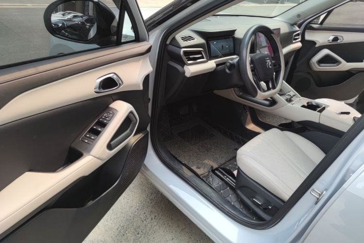 Used BYD Yuan UP 2024 401KM Beyond Edition Driver Seat