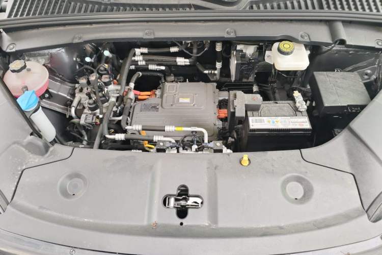Used BYD Yuan UP 2024 401KM Leading Edition Engine Bay