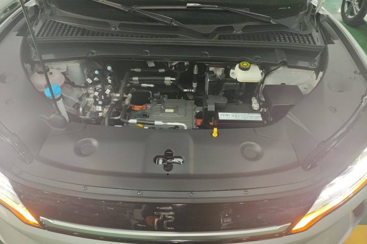 Used BYD Yuan UP 2024 401 km Active Version Engine Bay