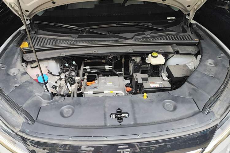 Used BYD Yuan UP 2024 401KM Leading Edition Engine Bay