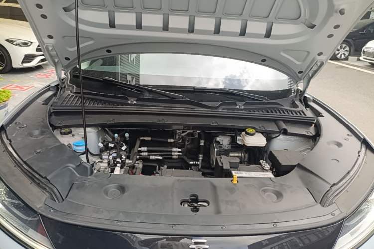 Used BYD Yuan UP 2024 401 km Active Version Engine Bay
