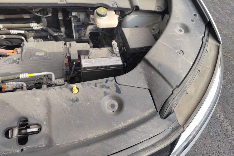 Used BYD Yuan UP 2024 401KM Beyond Edition Engine Bay Left