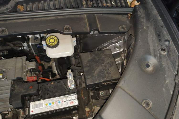 Used BYD Yuan UP 2024 401KM Leading Edition Engine Bay Left