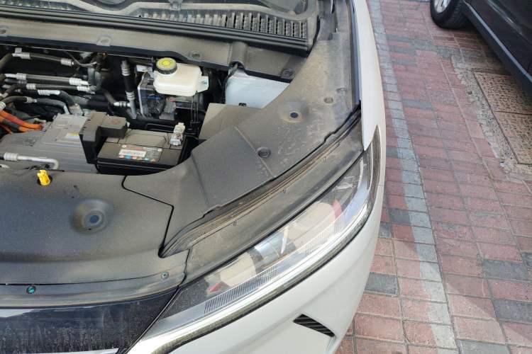 Used BYD Yuan UP 2024 401 km Active Version Engine Bay Left