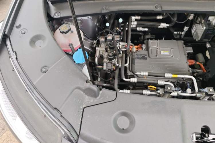 Used BYD Yuan UP 2024 401KM Leading Edition Engine Bay Right