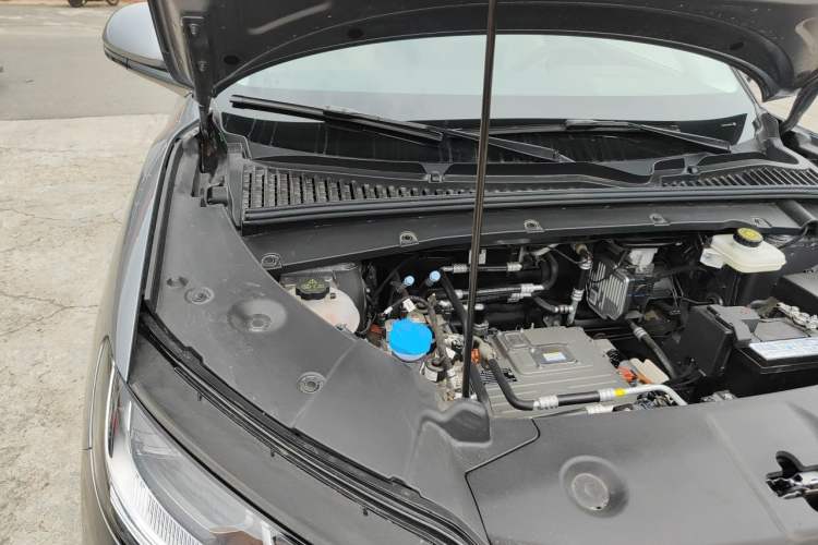 Used BYD Yuan UP 2024 401KM Leading Edition Engine Bay Right