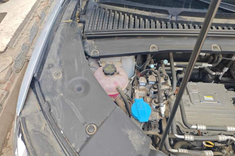 Used BYD Yuan UP 2024 301KM Leading Edition Engine Bay Right