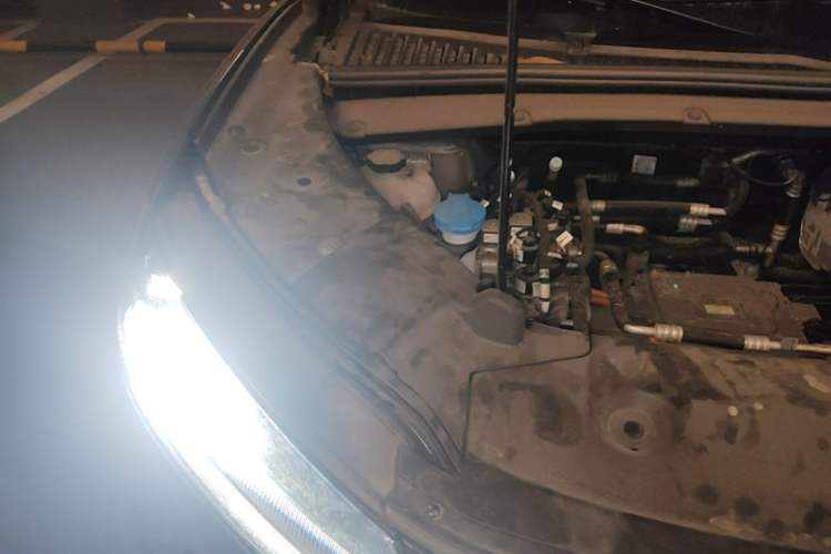 Used BYD Yuan UP 2024 401 km Active Version Engine Bay Right