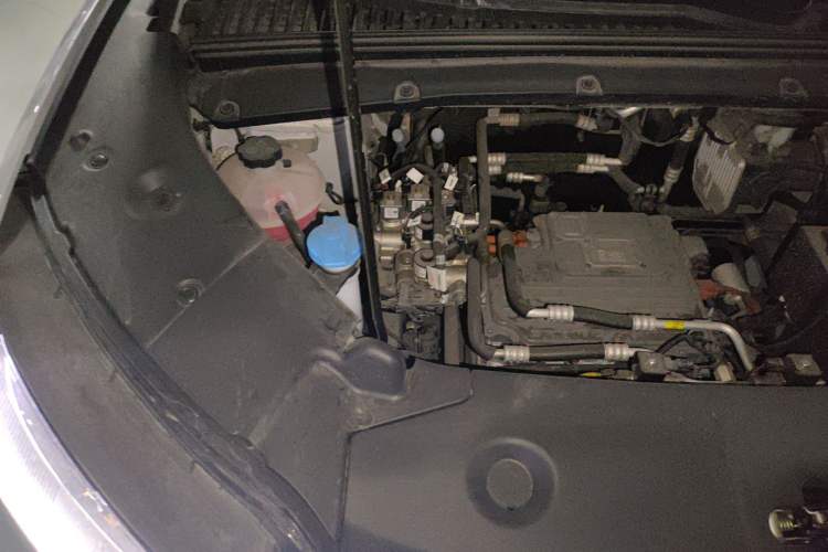 Used BYD Yuan UP 2024 401KM Beyond Edition Engine Bay Right