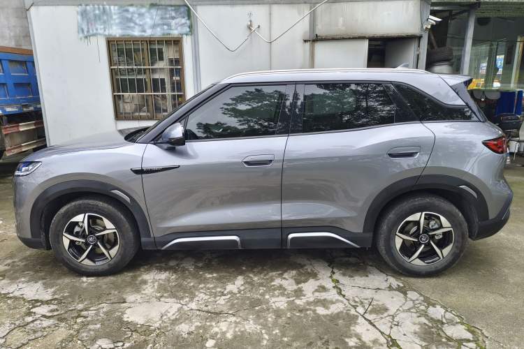 Used BYD Yuan UP 2024 401KM Leading Edition Exterior 5