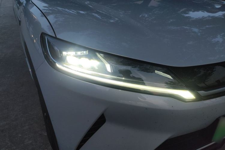 Used BYD Yuan UP 2024 401KM Leading Edition Exterior 6