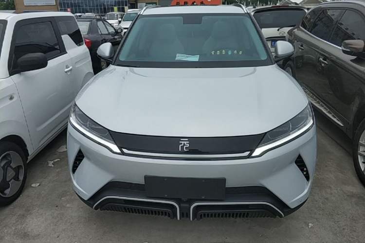 Used BYD Yuan UP 2024 401KM Beyond Edition Front