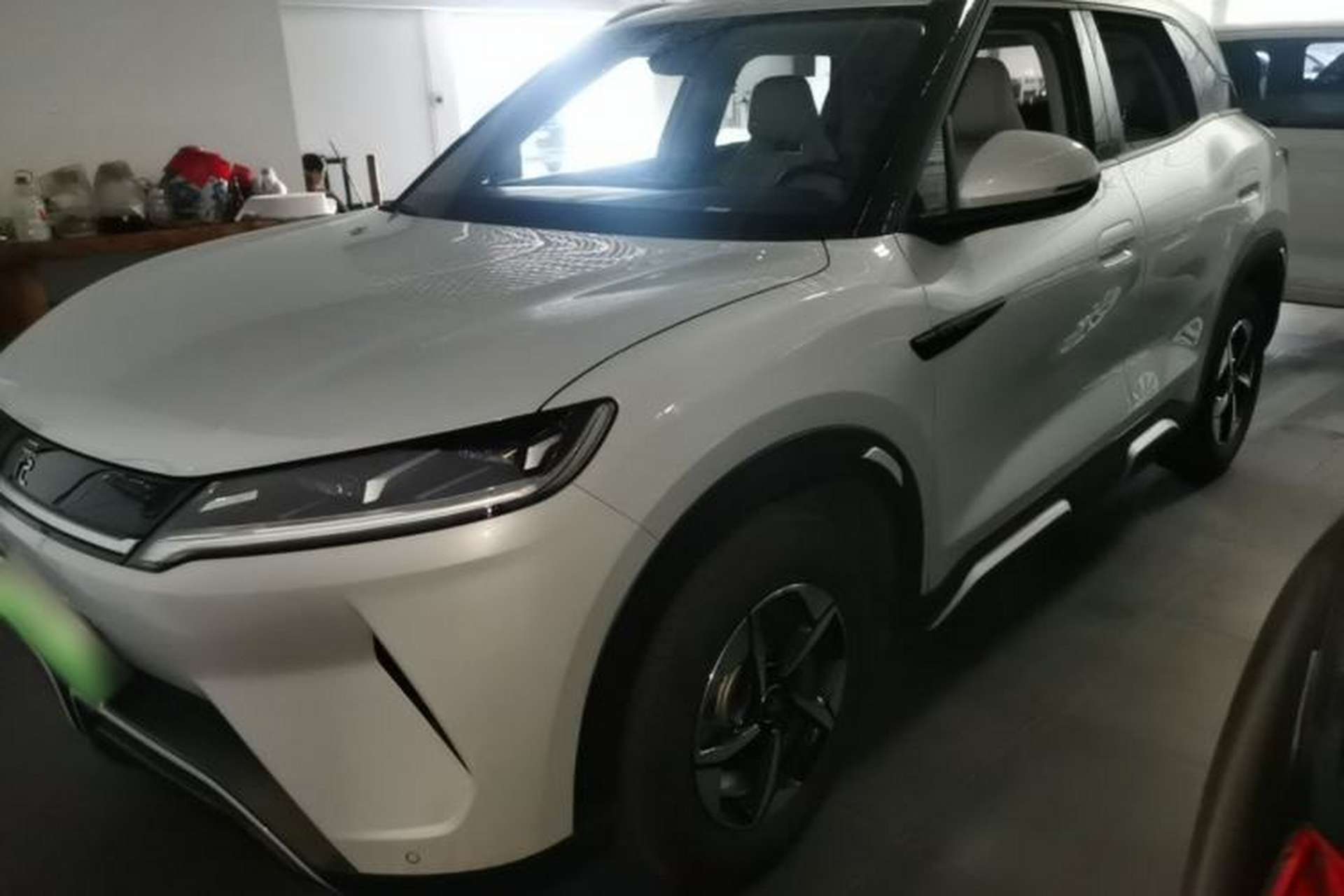 Used BYD Yuan UP 2024 401KM Leading Edition Front Left 45 Deg