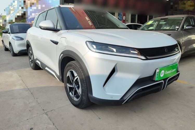 Used BYD Yuan UP 2024 401KM Leading Edition Front Right 45 Deg