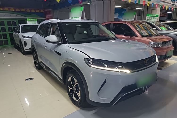 Used BYD Yuan UP 2024 401KM Beyond Edition Front Right 45 Deg