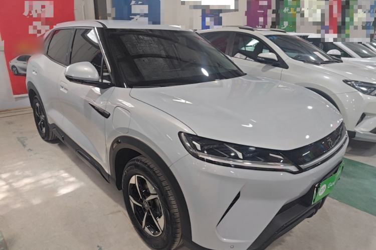 Used BYD Yuan UP 2024 301KM Leading Edition Front Right 45 Deg