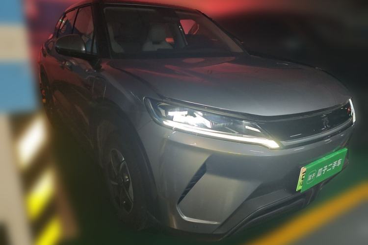 Used BYD Yuan UP 2024 401KM Leading Edition Front Right 45 Deg