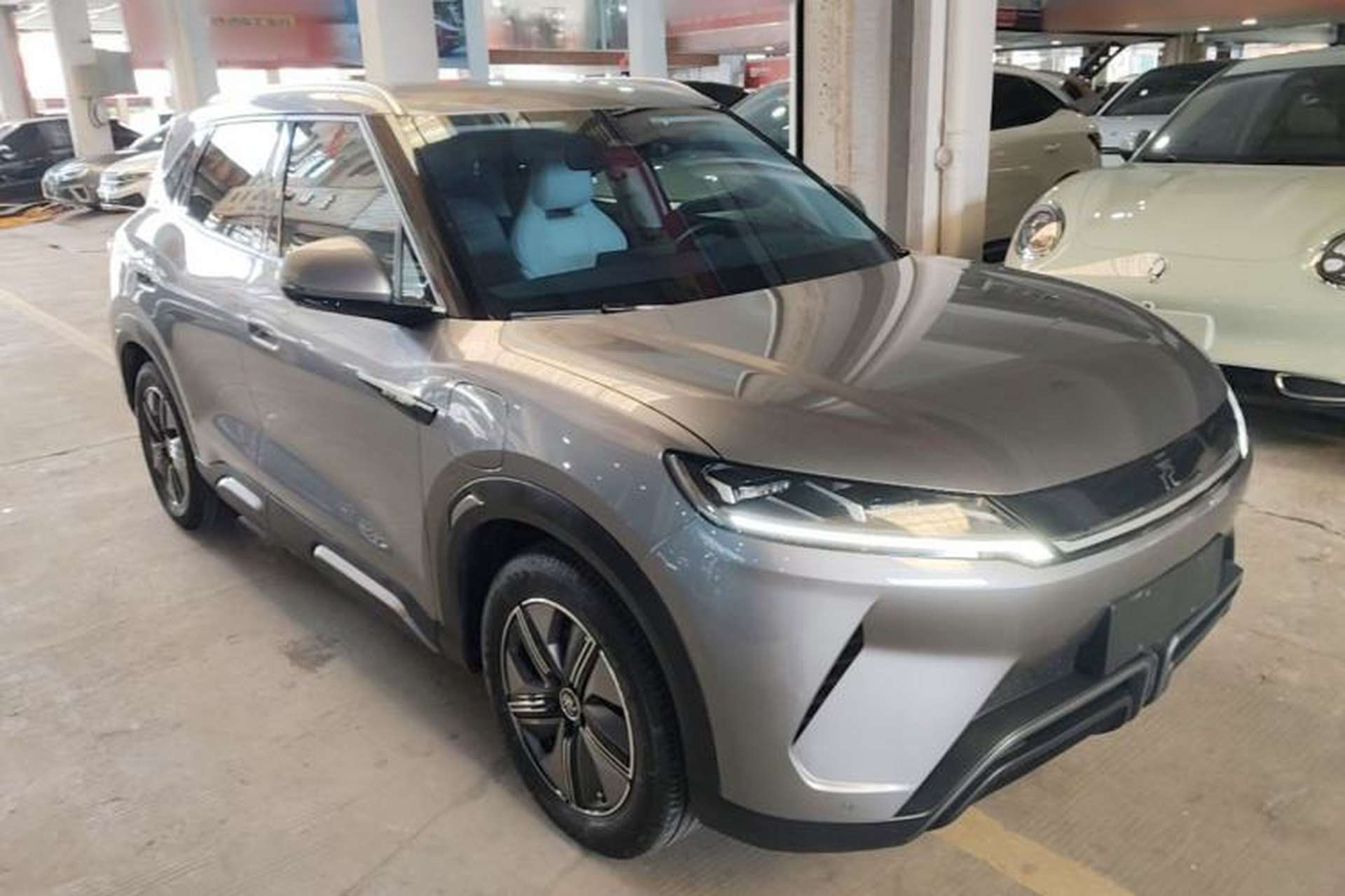 Used BYD Yuan UP 2024 401KM Beyond Edition Front Right 45 Deg