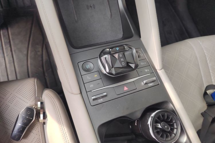 Used BYD Yuan UP 2024 401KM Beyond Edition Gear Lever