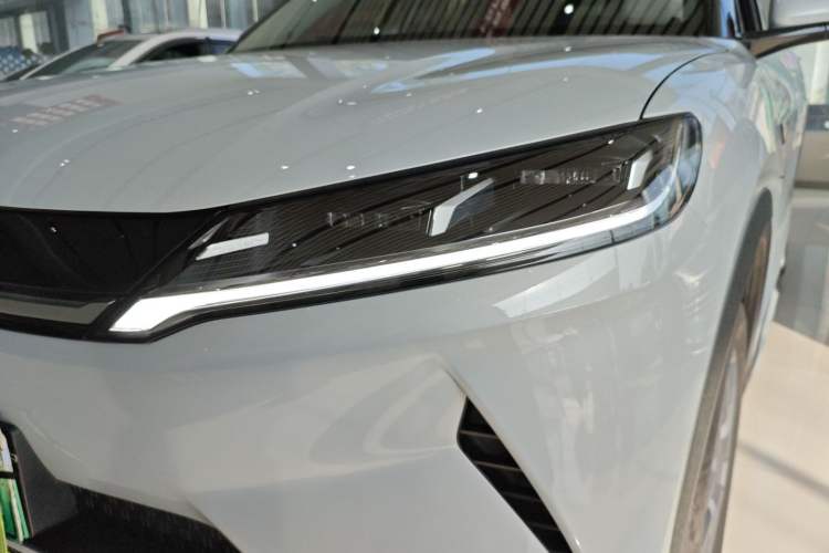 Used BYD Yuan UP 2024 401 km Active Version Left Front Headlight