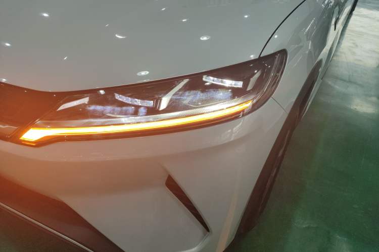 Used BYD Yuan UP 2024 401 km Active Version Left Front Headlight