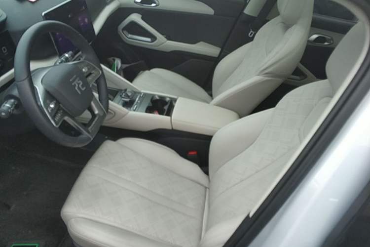 Used BYD Yuan UP 2024 401KM Beyond Edition Left Front Seat