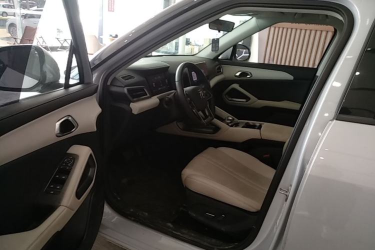 Used BYD Yuan UP 2024 401KM Beyond Edition Left Front Seat
