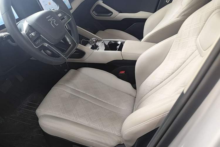 Used BYD Yuan UP 2024 401KM Leading Edition Left Front Seat