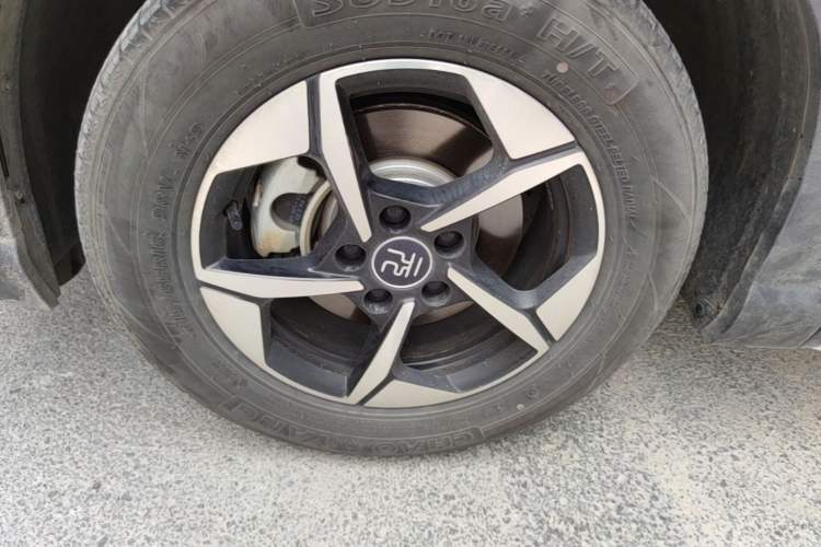 Used BYD Yuan UP 2024 401KM Beyond Edition Left Front Wheel Hub