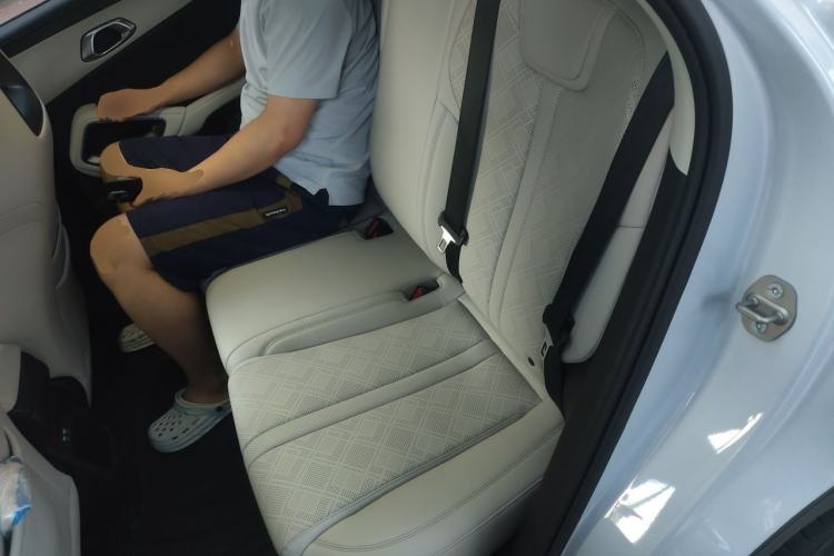 Used BYD Yuan UP 2024 401KM Leading Edition Left Rear Seat