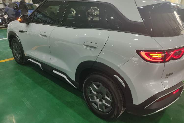 Used BYD Yuan UP 2024 401 km Active Version Left Side